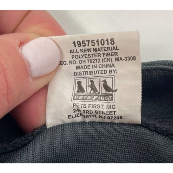 Pets First Vegas Golden Knights VGK Dog Jersey NHL Licensed Size Small - Picture 5 of 8